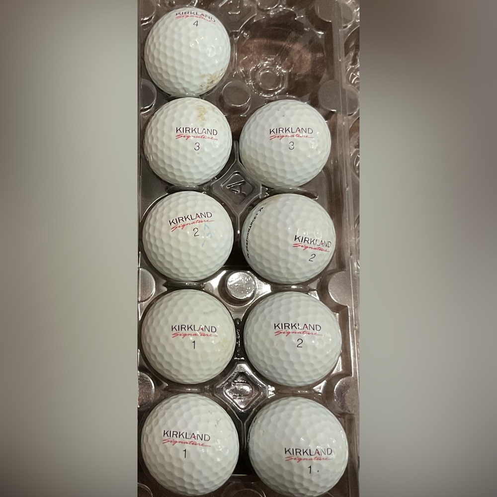 Kirkland Recycled golf balls set of 9